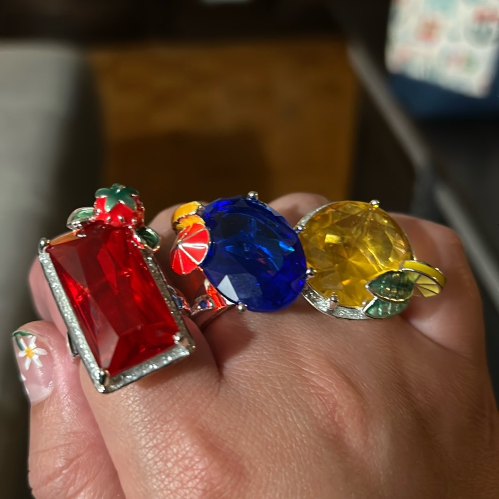 Avon retired cocktail themed sterling silver rings. Size 7.5. Set of 3